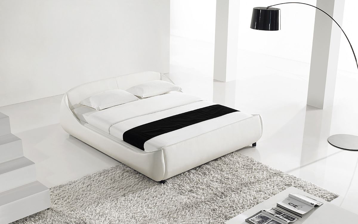 Белые кровати Ернестайн 3816