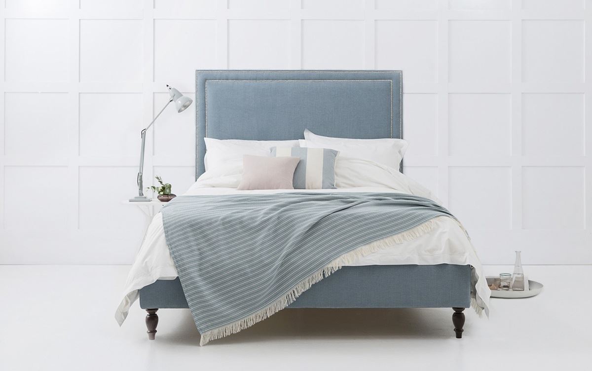 Дизайнерские кровати DB 17644